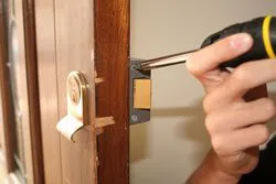 Locksmith Key Store Round Rock, TX 512-617-6594 - lock-opening