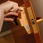 Locksmith Key Store Round Rock, TX 512-617-6594 - new-locks-installation